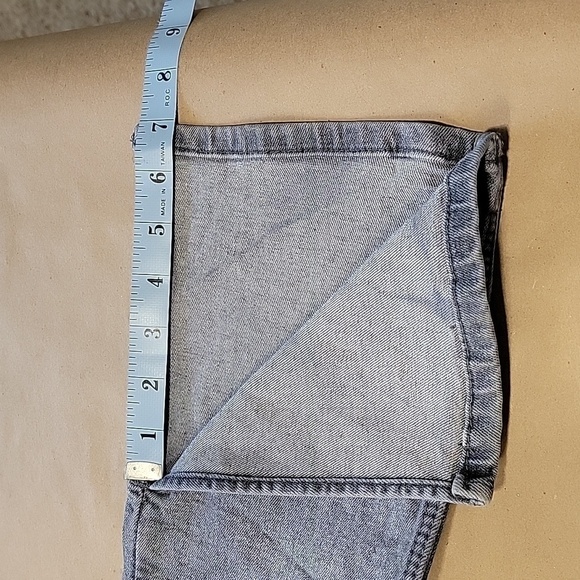 Zara Gray High Rise, Split Hem Distressed Size 6 Jeans, Gently Used Condition - Picture 10 of 15